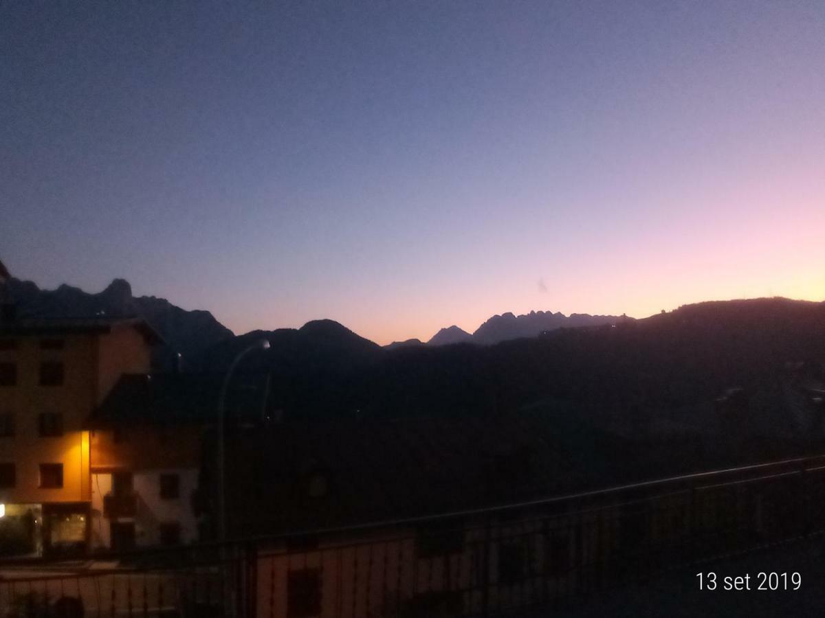 Da Nicola E Laura Apartment Santo Stefano Di Cadore Luaran gambar